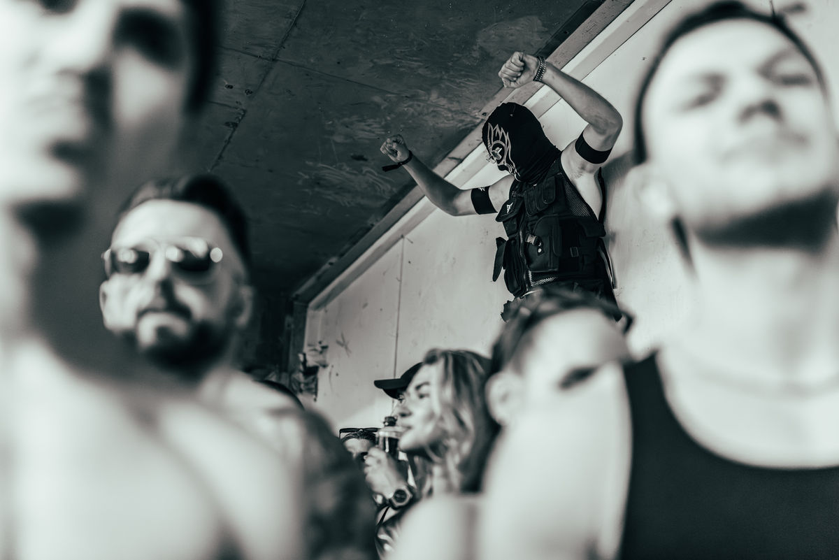 Loading... just a sec